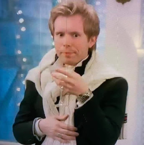 Meet your Posher, Mira - Picture 1 of 1